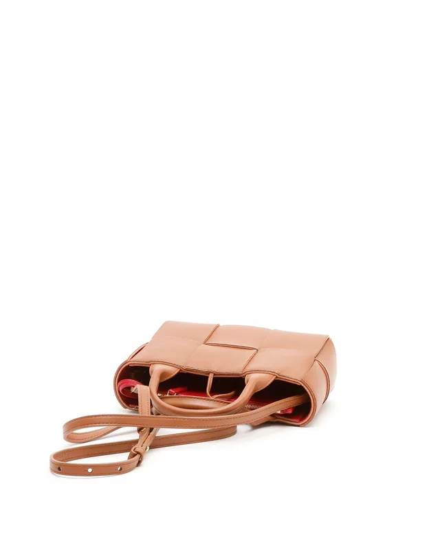 Bottega Veneta Mini Arco Tote Bag in Woven leather from A Retro Tale, photo 5 of 7
