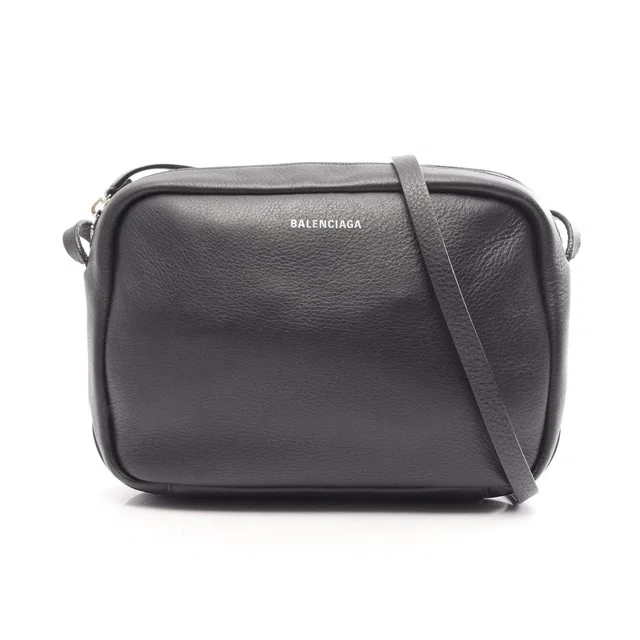 Balenciaga Everyday Leather Camera Bag Shoulder Bag in Leather from LuxUness