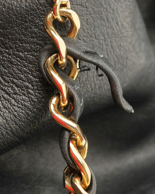 Chanel Quilted Bucket Bag in Leather from A Retro Tale, photo 8 of 12