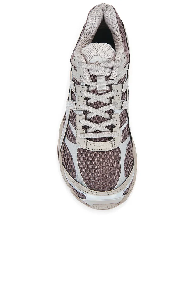 Asics Gel-Cumulus 16 Sneaker in Cocoa Powder & Pure Silver, photo 4 of 6 from REVOLVE (Canada)