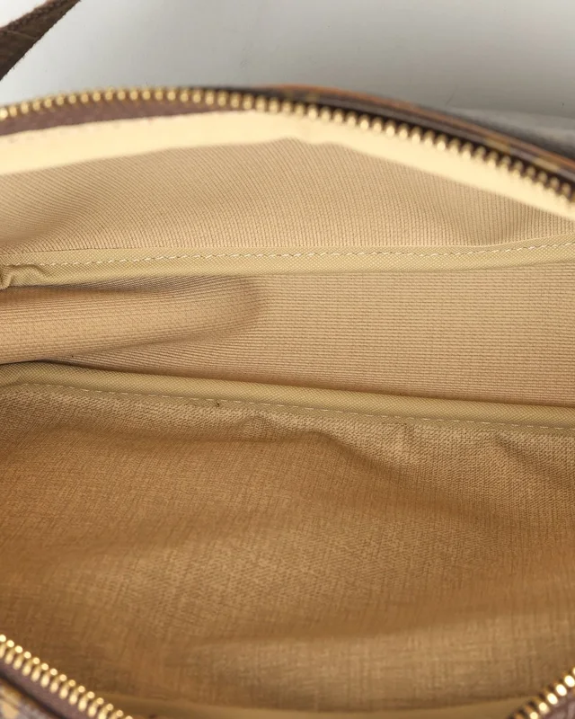 Louis Vuitton Monogram Reporter PM Bag from A Retro Tale, photo 8 of 10