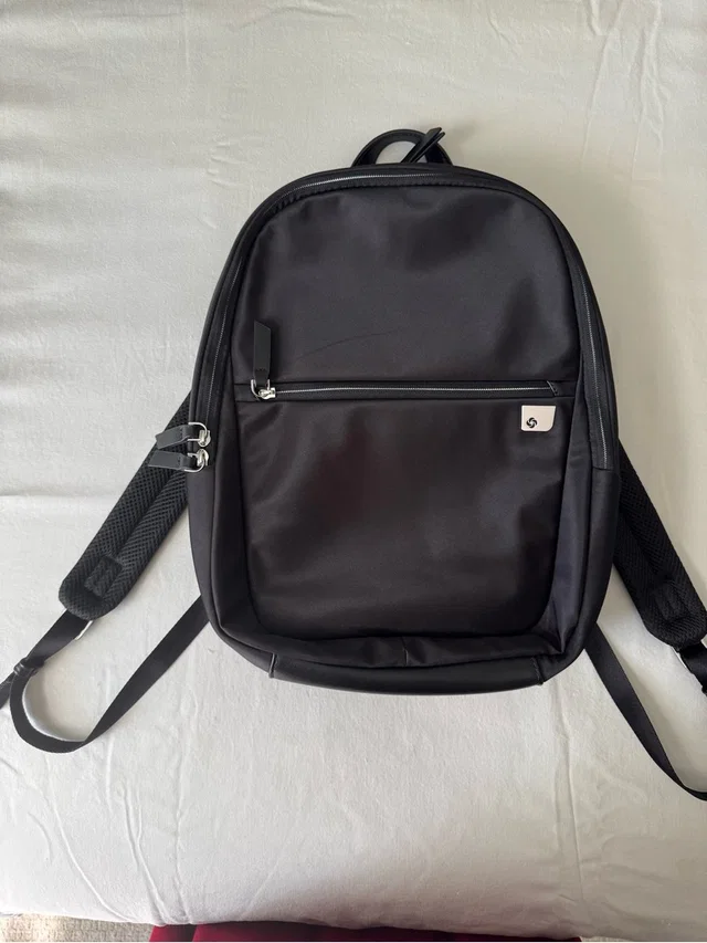 Samsonite Minimalist Backpack With Front Zip Pocket in black from Poshmark