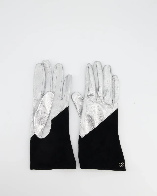 Chanel Silver and Black Leather and Suede Gloves with CC Logo Size 8 in Black Suede from Sellier, photo 2 of 5