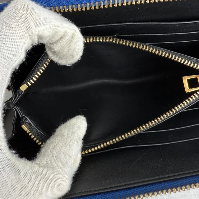 Loewe Zipped Continental Wallet in Calfskin leather from Reowned, photo 6 of 6