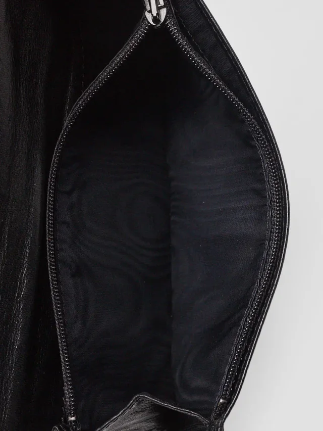 Chanel Black Square Quilt Lambskin Leather L Yen Wallet in Black Lambskin from Yoogis, photo 8 of 10