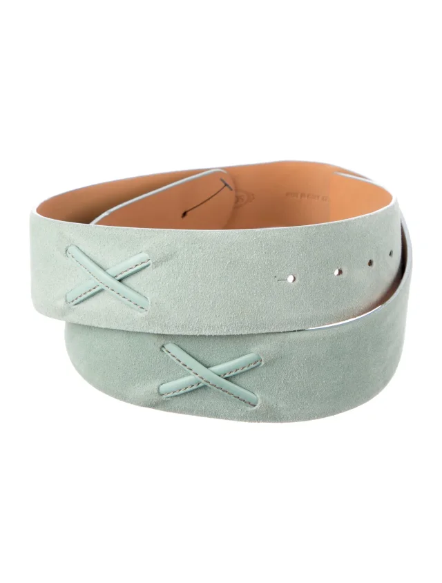 Tod's belts in green|brown|red Leather from The RealReal