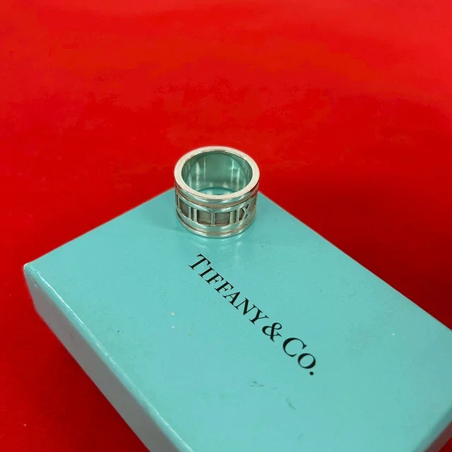 Tiffany & Co. Box Atlas 925 Sterling Silver Ring No 9 0410 in Silver from The Reluxe