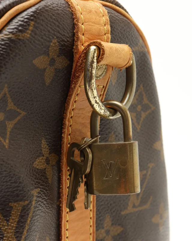 Louis Vuitton Monogram Speedy Bandoulière 35 Bag in Coated canvas from A Retro Tale, photo 8 of 11