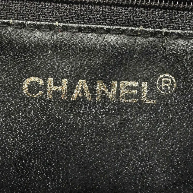 Chanel CC Chain Tote Bag in Caviar leather from A Retro Tale, photo 8 of 11
