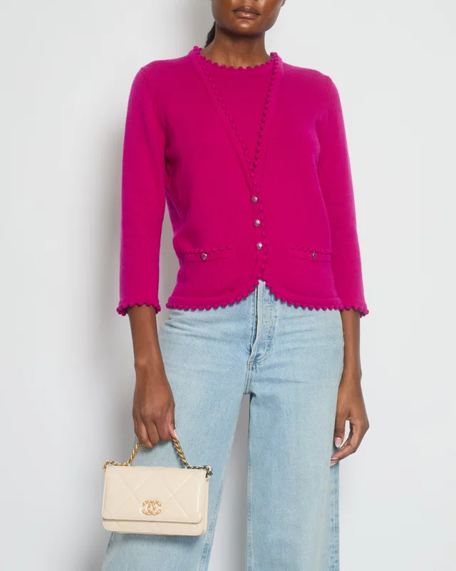 Chanel Fuchsia Long Sleeve Cardigan with Button and Pocket Detail Size FR 40 UK 12) in Pink Cashmere from Sellier