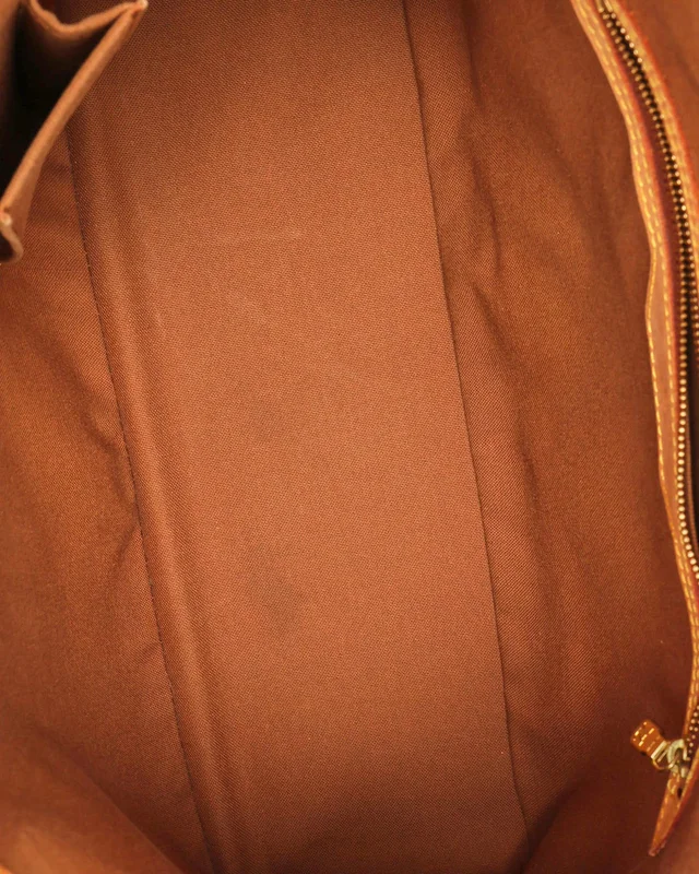Louis Vuitton Monogram Batignolles Horizontal Tote Bag in Coated canvas from A Retro Tale, photo 8 of 10