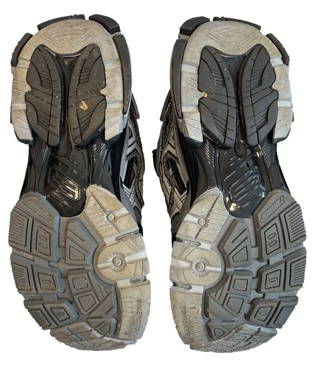 Balenciaga Men's Runner Trainers in Grey Nylon from Oxfam Online Shop, photo 7 of 8