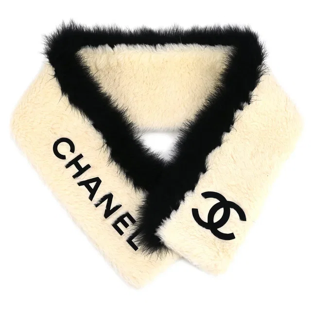 Chanel 1994 Fur Scarf from AMORE Vintage Tokyo