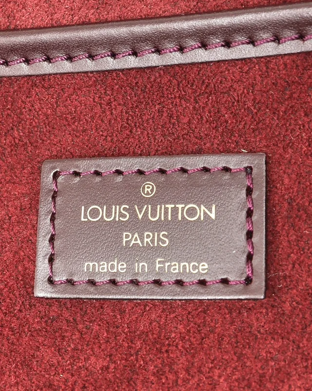 Louis Vuitton Taiga Helanga 1 Poche Travel Bag in Leather from A Retro Tale, photo 7 of 10