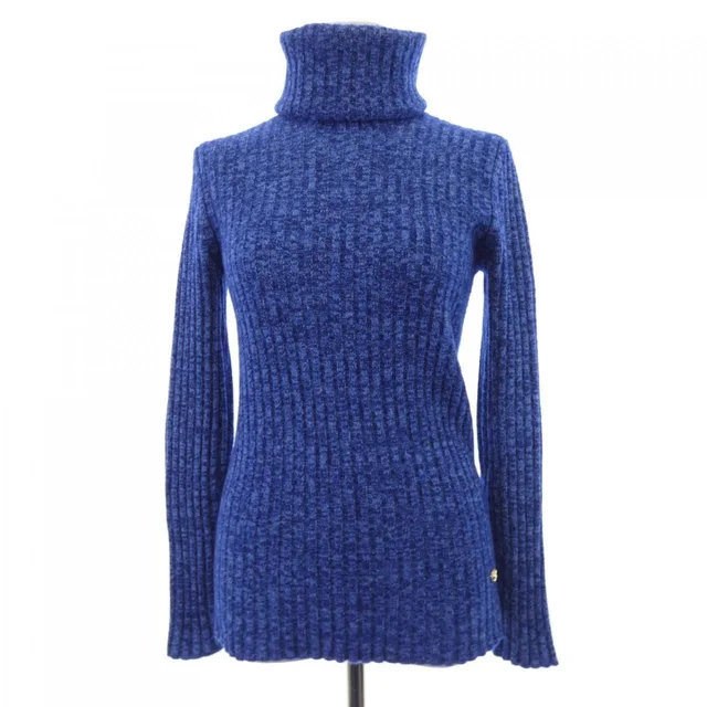 Chanel Knit Sweater Blue in Blue Cashmere from The Reluxe