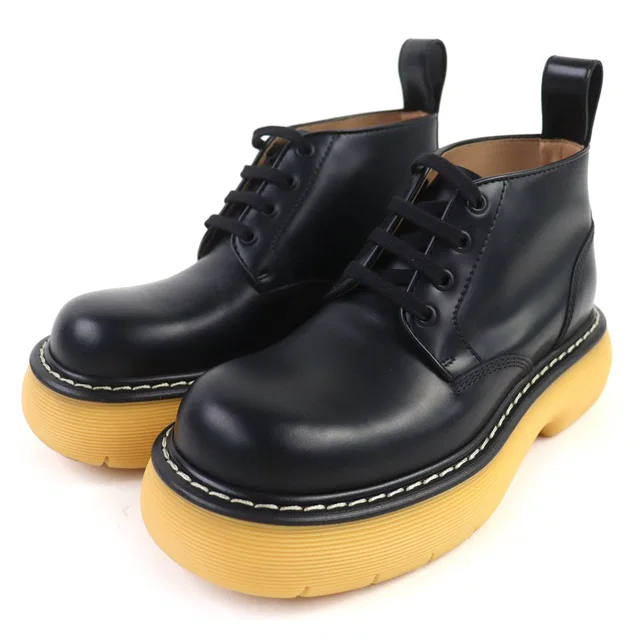 Bottega Veneta Bounce Leather Ankle Boots in Leather from LuxUness
