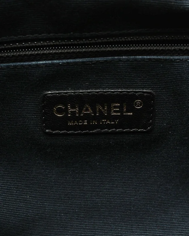Chanel 2.55 Reissue Glazed Tote Bag in Leather from A Retro Tale, photo 11 of 12