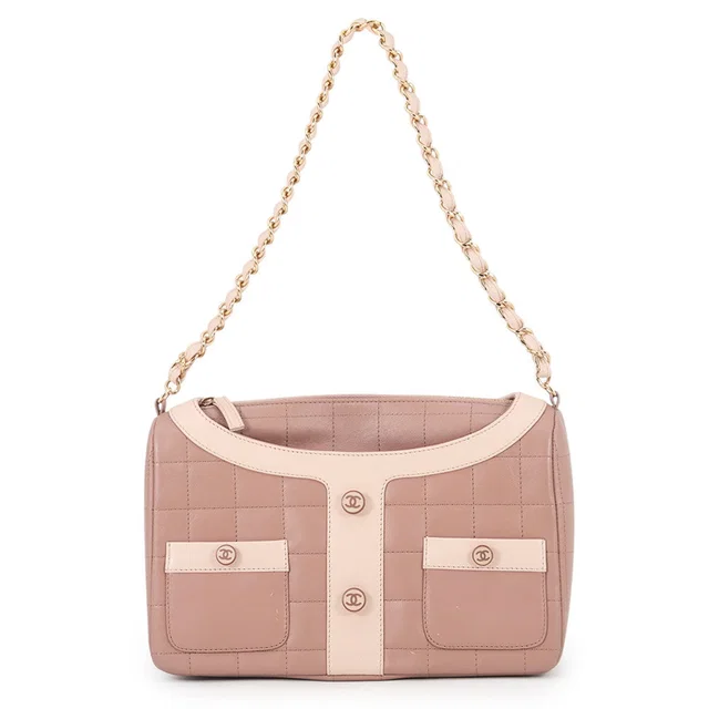 Girl Chanel ChainBag PinkA17540 Lambskin in Lambskin from GALLERY RARE