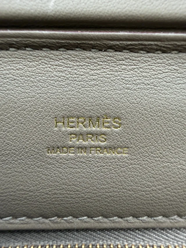 Hermès 24/ - 21 Etoupe Evercolor/Swift Gold Hardware in Taupe Swift leather from Luxury Promise, photo 11 of 11