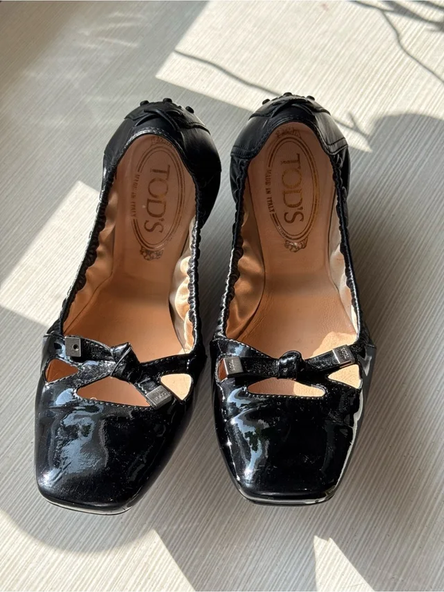 Tod's Patent Leather Square-Toe Ballet Flats With Bow Detail in black Patent leather from Poshmark