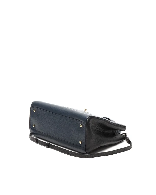 Chanel Caviar Neo Executive Bag in Caviar leather from A Retro Tale, photo 4 of 12