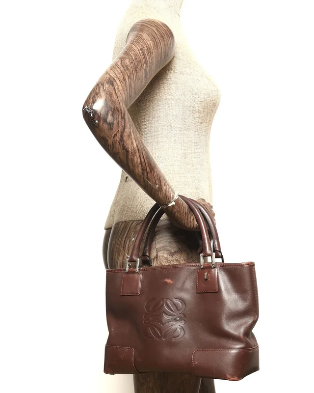 Loewe Amazona Tote Bag in Leather from A Retro Tale, photo 7 of 7