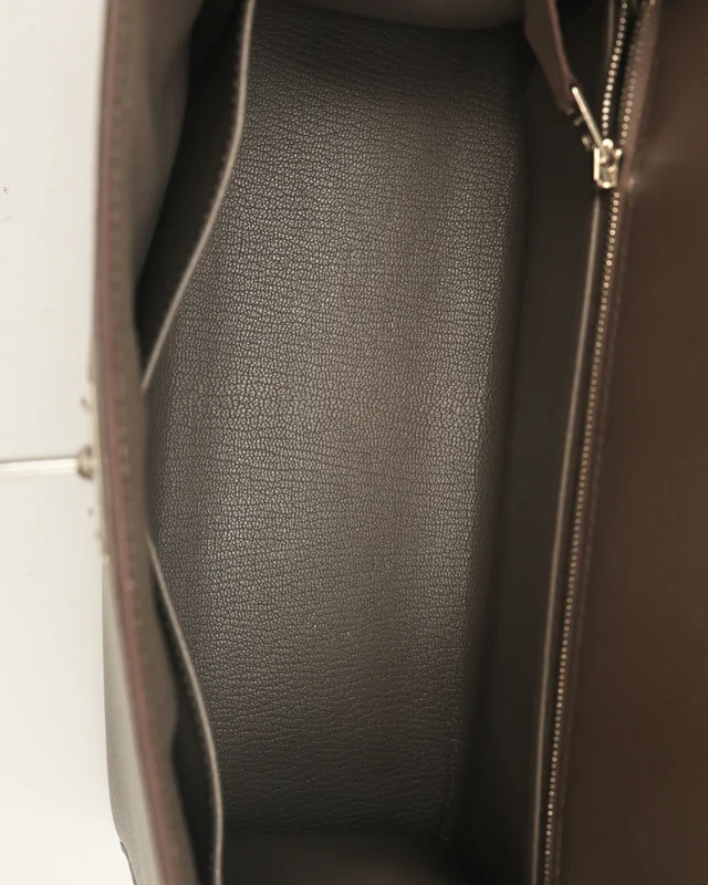 Hermès Kelly II 28 Sellier Etain Epsom Bag in Taupe Epsom leather from A Retro Tale, photo 9 of 11