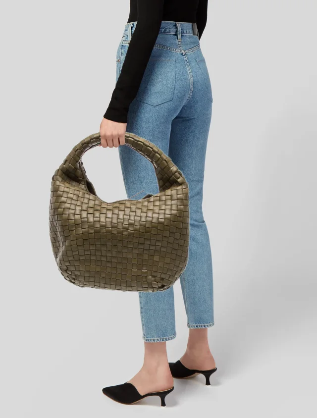 Bottega Veneta Intrecciato Hobo in green Woven leather from The RealReal, photo 2 of 6