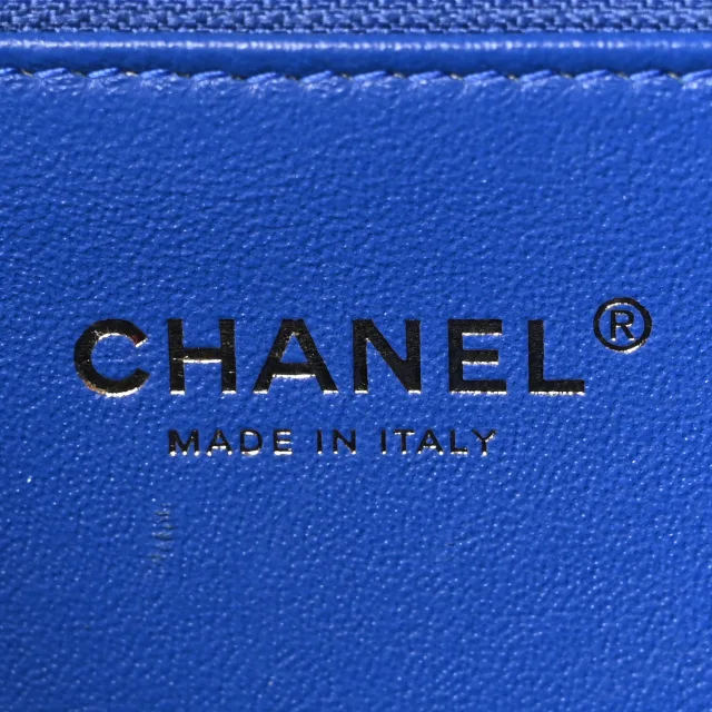 Chanel Caviar Quilted Large CC Filigree Vanity Case Blue White Red in White Caviar leather from FASHIONPHILE, photo 7 of 11