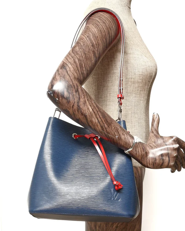 Louis Vuitton Epi Néonoé Bag in Leather from A Retro Tale, photo 8 of 8