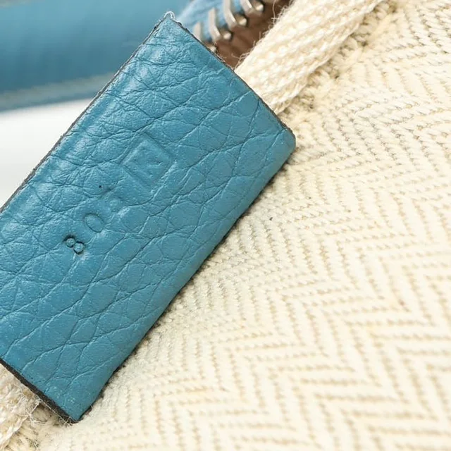 Hermès Clemence Victoria 35 Bag in Clemence leather from A Retro Tale, photo 8 of 10