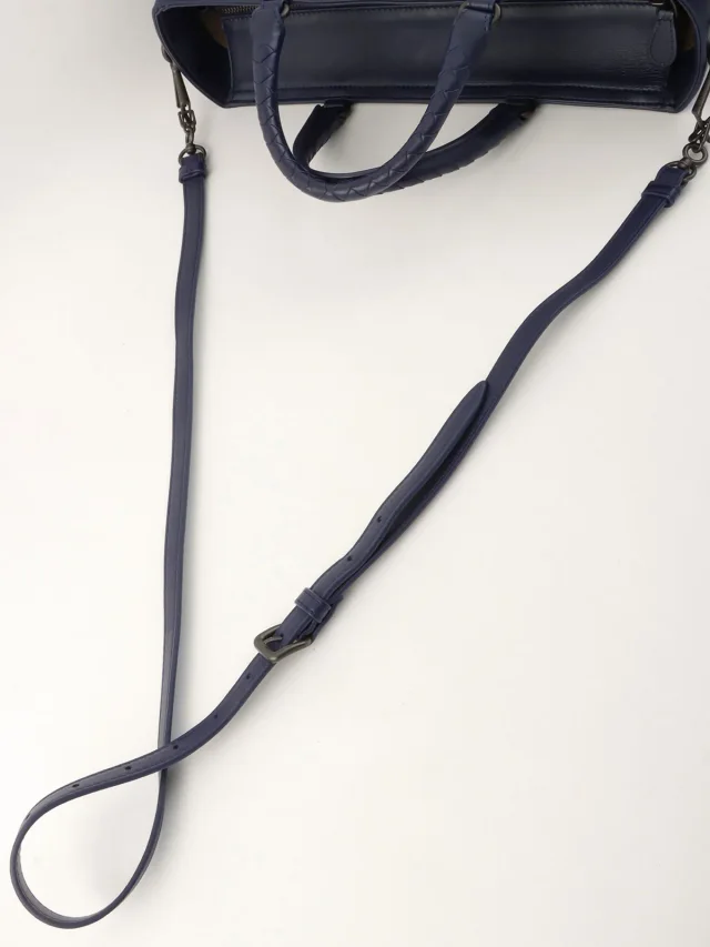 Bottega Veneta Trapeze 2-way handbag Navy from VINTAGE QOO TOKYO, photo 10 of 11