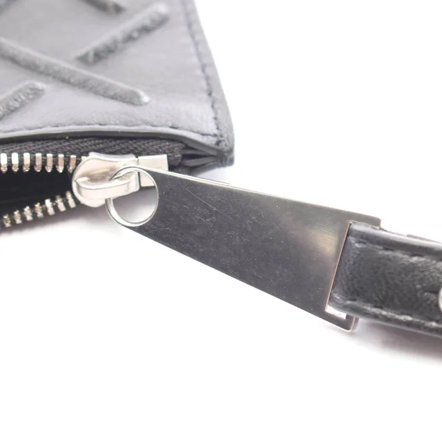 Bottega Veneta Intrecciato Leather Clutch Bag in Woven leather from LuxUness, photo 2 of 2