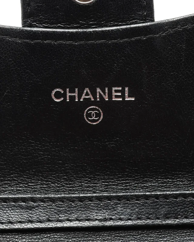 Chanel Quilted Flap Card Holder On Chain Bag in Leather from A Retro Tale, photo 6 of 7