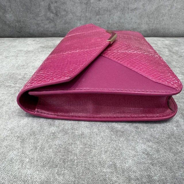 Fendi 2Jours Small Fuchsia Envelope Clutch Bag in Pink calfskin, Metal, smooth calfskin from Reowned, photo 6 of 10