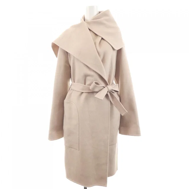 Hermès Coat Pink in Pink Cashmere from The Reluxe