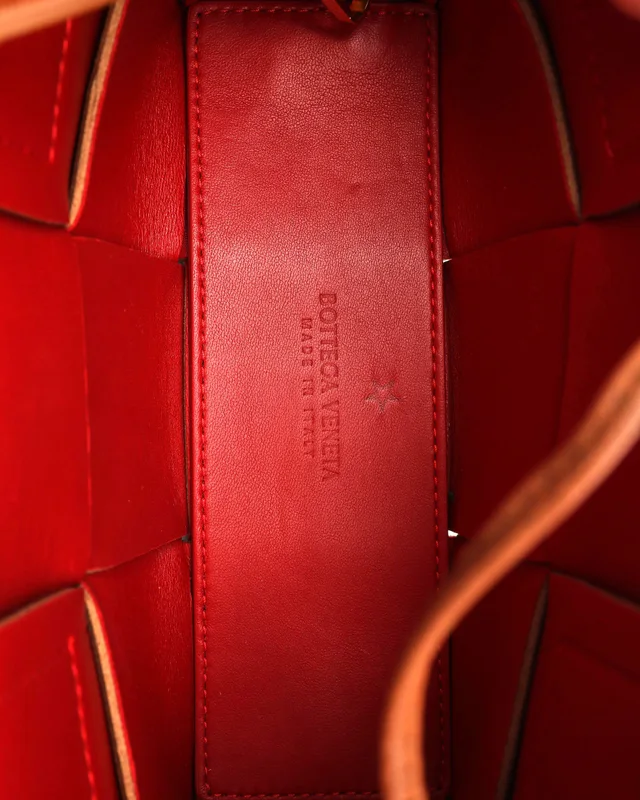Bottega Veneta Mini Arco Tote Bag in Woven leather from A Retro Tale, photo 6 of 7