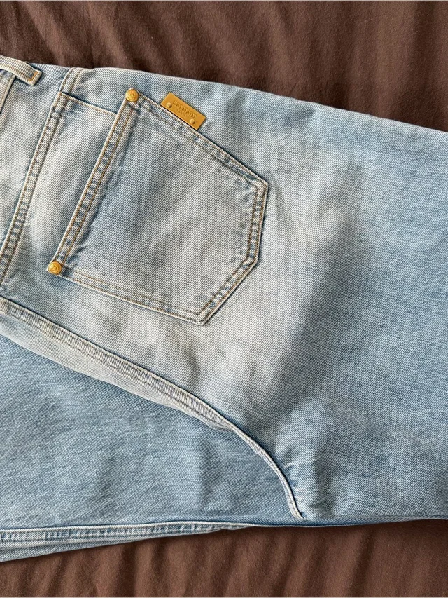 Balmain Paris Women’s Jeans Size 6 in blue Denim from Poshmark