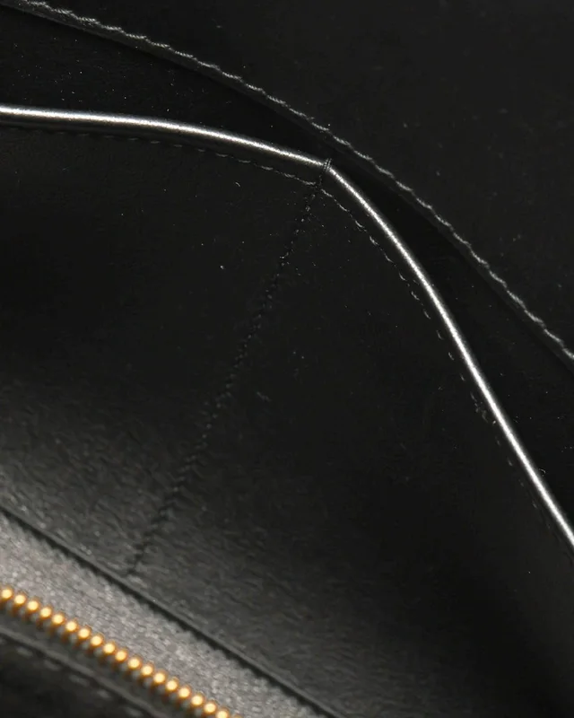 Balenciaga Mini Hampton Bag in Leather from A Retro Tale, photo 13 of 14