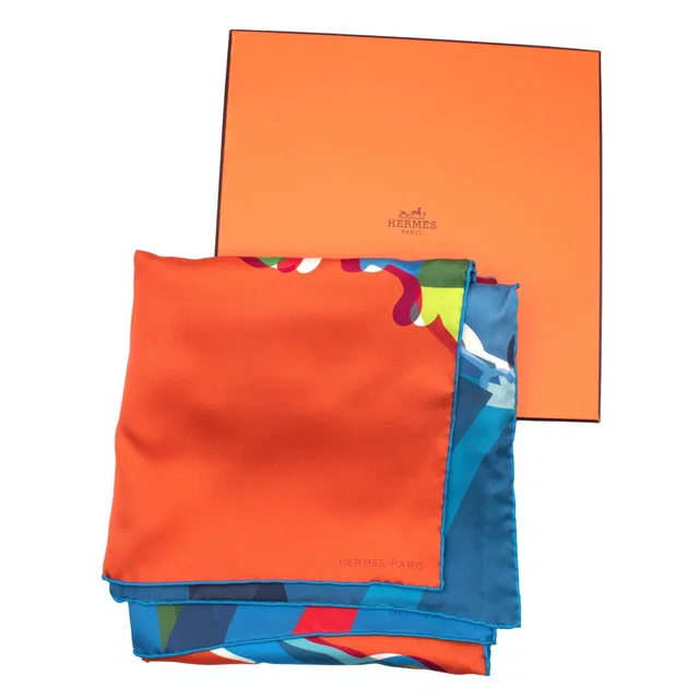 Hermès "Drive Me Crazy" Double Face Scarf 90 in Silk from HEWI
