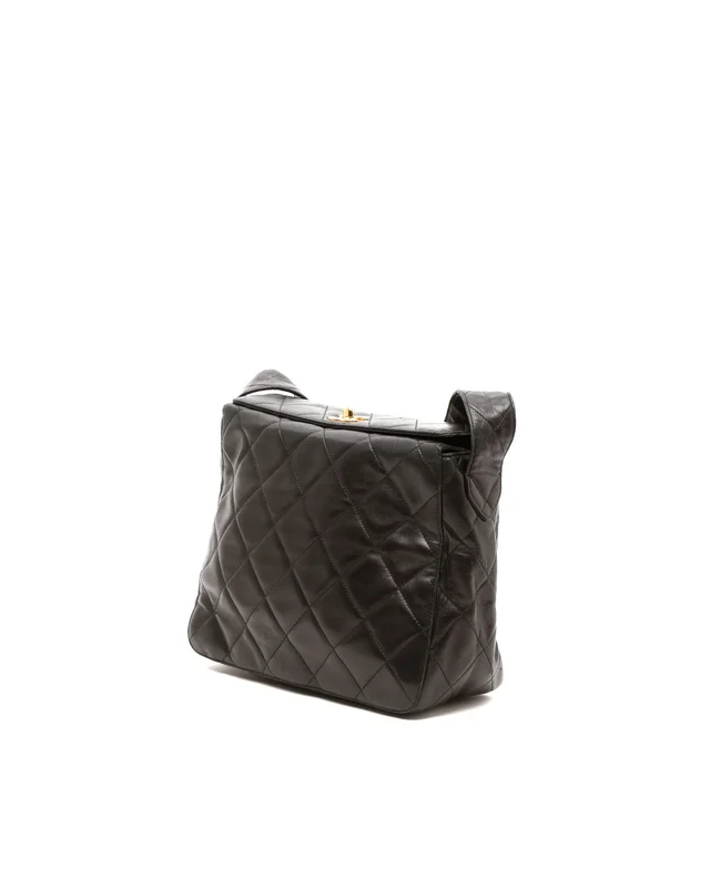 Chanel CC Quilted Messenger Bag in Leather from A Retro Tale, photo 2 of 8
