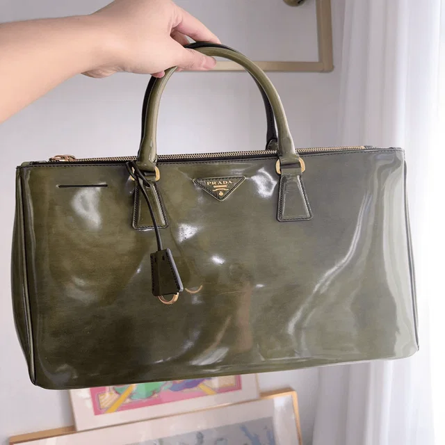 Prada ACCESSORIES in Leather from Luxury Promise