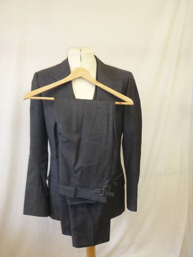 Tom Ford 3 Piece Suit Grey Size: M in Grey Wool from Oxfam Online Shop