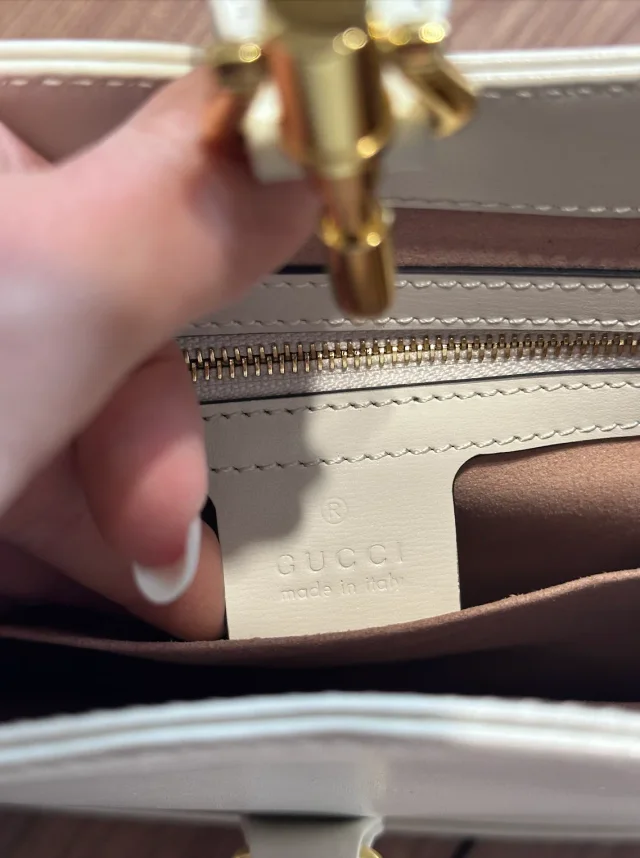 Gucci Cream Leather Jackie Bag in White Leather from HEWI, photo 3 of 7