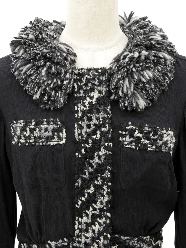 Louis Vuitton Silk Wool Combination Fringe Collar Cardigan #34 Black/Gray in Black Silk from VINTAGE QOO TOKYO, photo 2 of 2