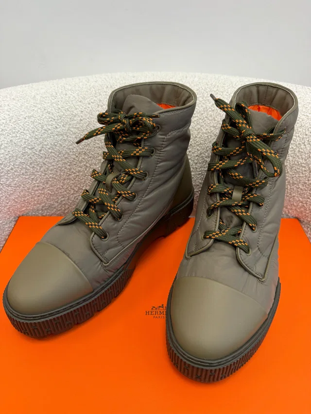 HK LOCATED*HERMÈS FRESH ANKLE BOOT Etoupe- Size 41 in Taupe Calfskin from Luxury Promise