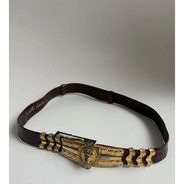 Judith Leiber Women's Belt - Brown in brown|red from Depop, photo 1 of 1