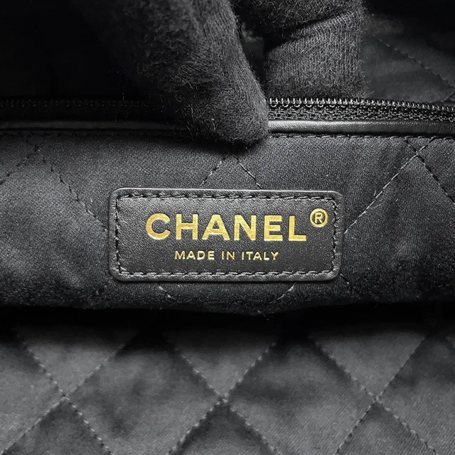 Chanel CHANEL22 ChainShoulder Bag BlackAS3261 Shiny Calf Leather Size Medium in Calfskin from GALLERY RARE, photo 12 of 13