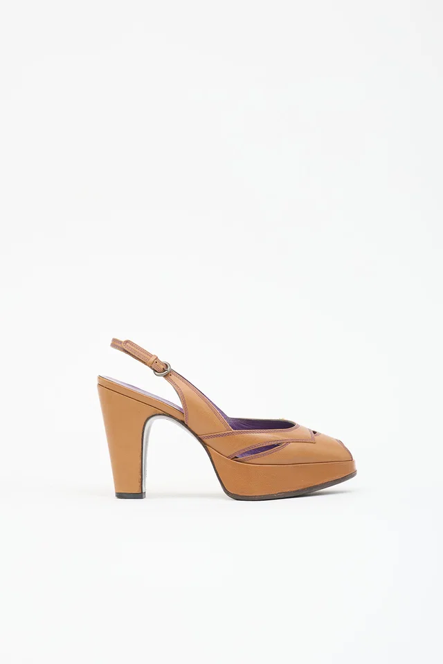Miu Miu FW 2000 Leather Heel in Leather from VSP Consignment