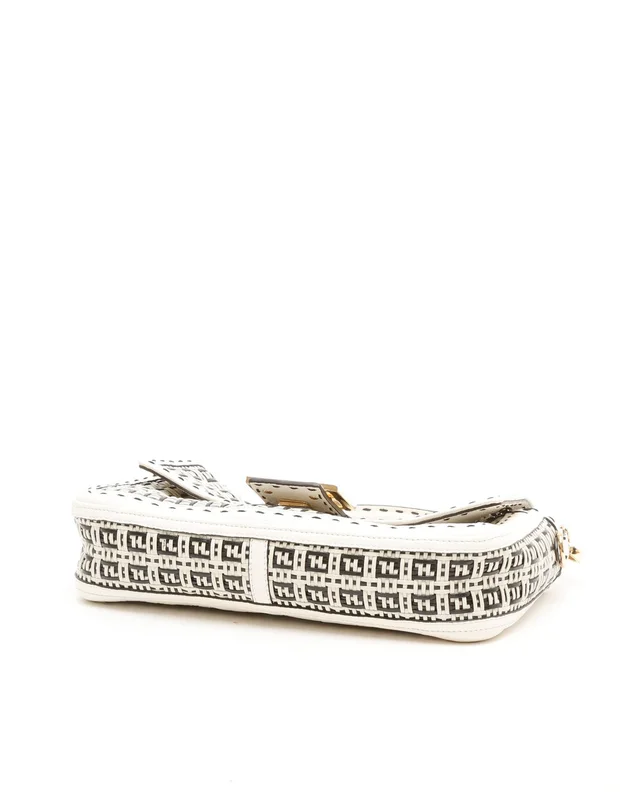 Fendi Zucchino Baguette Woven Bag in Woven leather from A Retro Tale, photo 4 of 9